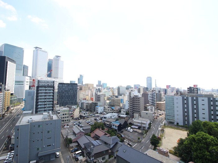 物件内観写真21　(室内からの展望)