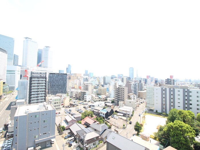 物件内観写真22　(室内からの展望)