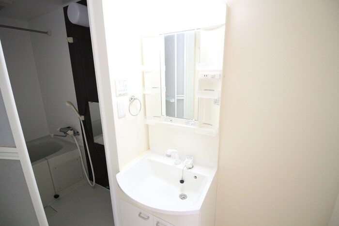 物件内観写真12　(洗面)