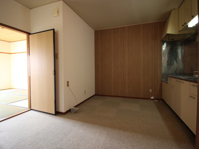 物件内観写真8　(居室)