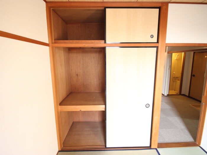 物件内観写真13　(収納)