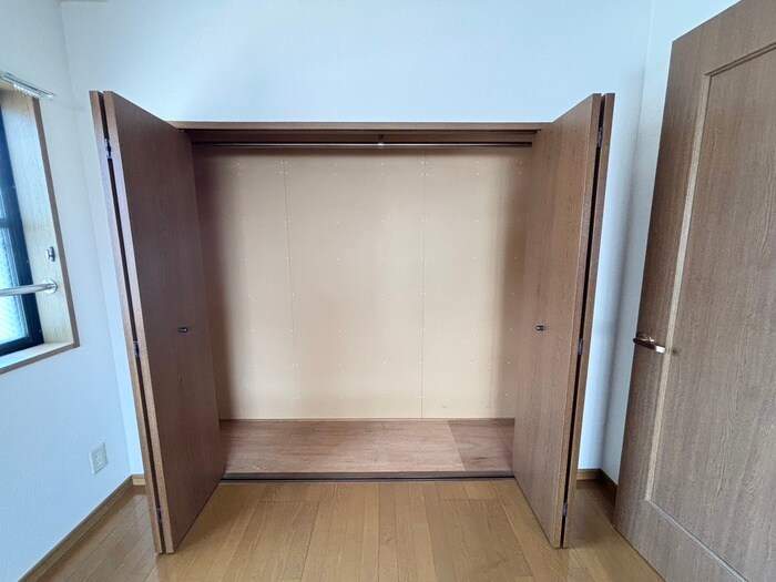 物件内観写真13　(収納)