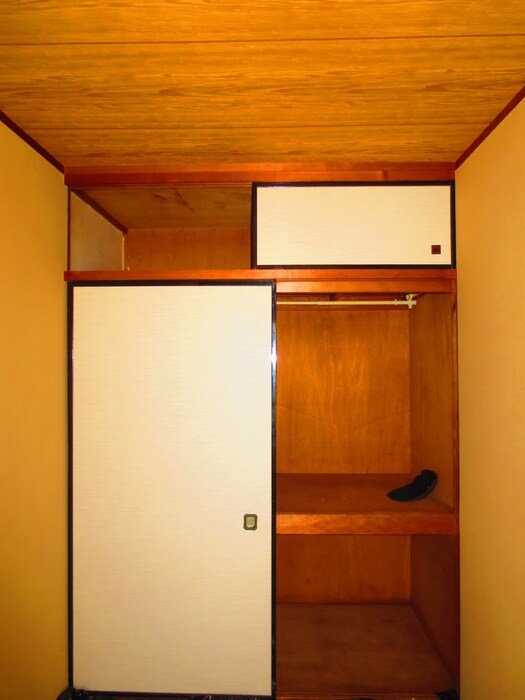 物件内観写真12　(収納)