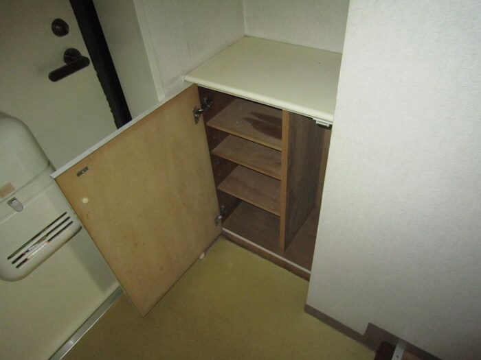物件内観写真12　(靴箱)