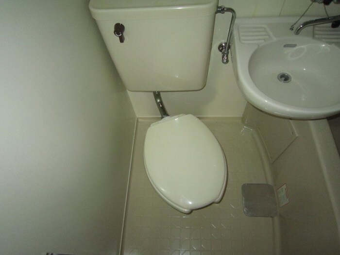 物件内観写真16　(トイレ)