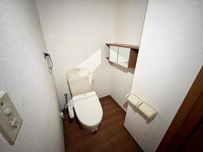 物件内観写真10　(トイレ)
