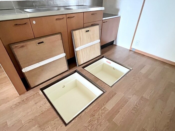 物件内観写真16　(収納)