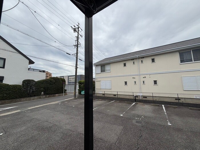 物件内観写真19　(室内からの展望)