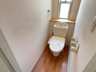 物件内観写真8　(トイレ)