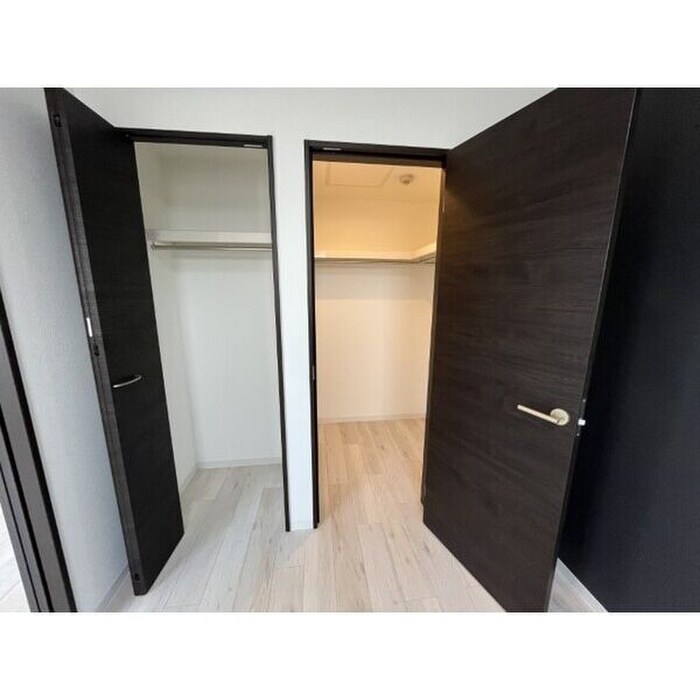 物件内観写真6　(収納)