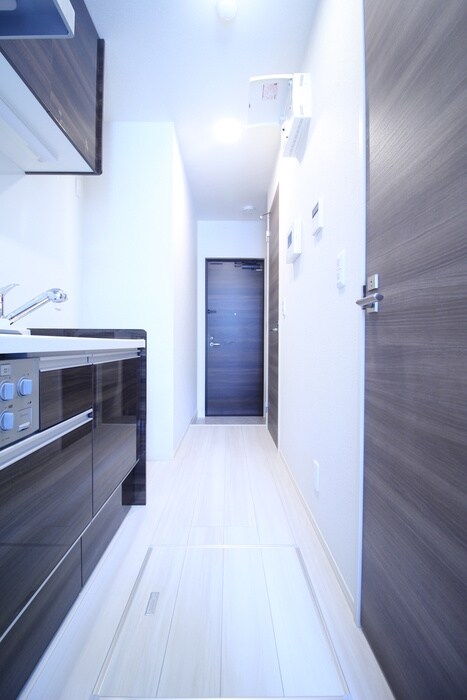 物件内観写真17　(廊下)