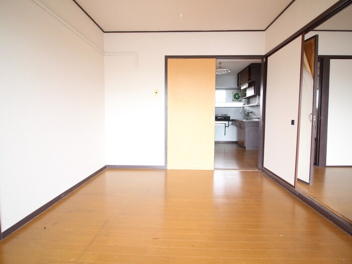 物件内観写真18　(居室)