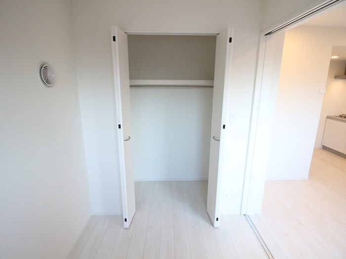 物件内観写真11　(収納)