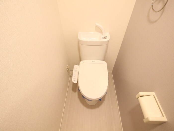 物件内観写真16　(トイレ)