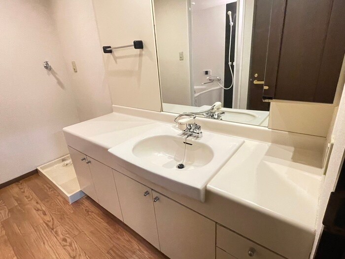 物件内観写真12　(洗面)