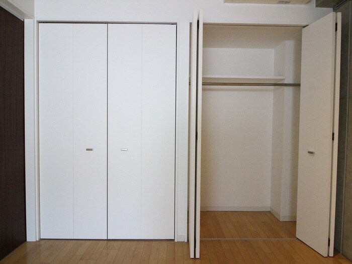 物件内観写真12　(収納)