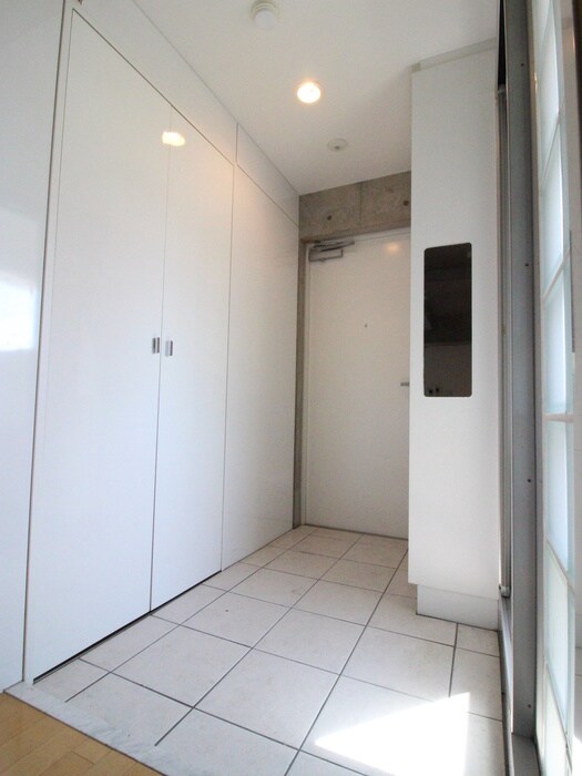 物件内観写真14　(玄関)