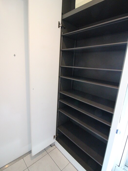 物件内観写真15　(靴箱)