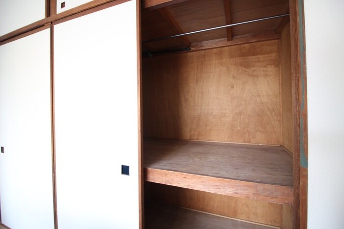 物件内観写真12　(収納)