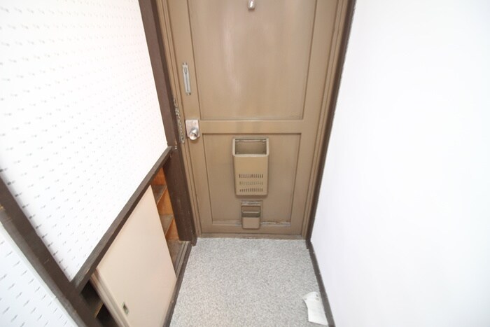 物件内観写真15　(玄関)