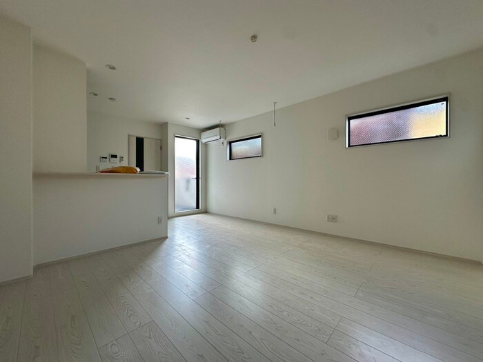 物件内観写真9　(居室)