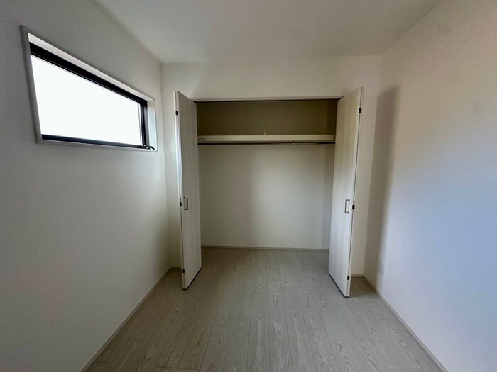 物件内観写真10　(収納)