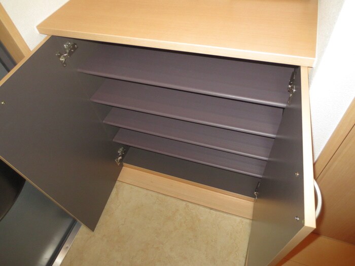 物件内観写真15　(靴箱)