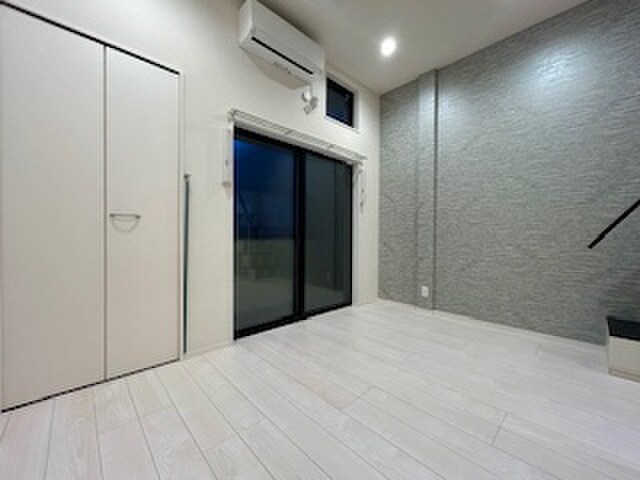 物件内観写真9　(居室)