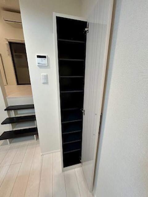 物件内観写真19　(靴箱)