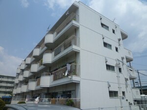 伊藤マンション外観写真