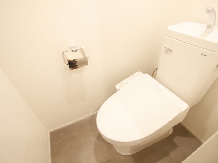 物件内観写真10　(トイレ)