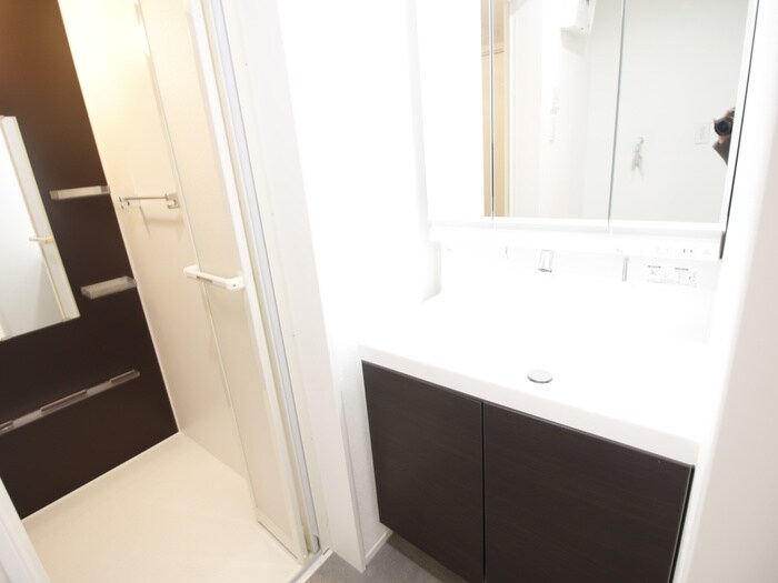 物件内観写真12　(洗面)