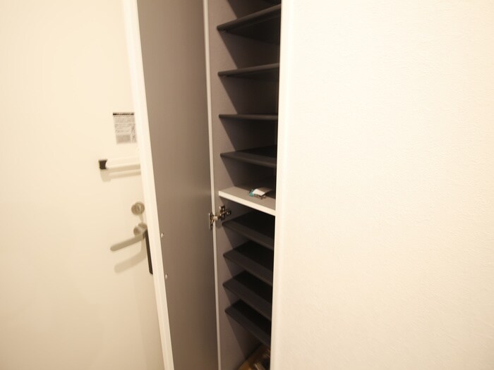 物件内観写真16　(靴箱)