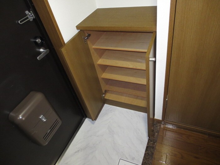 物件内観写真9　(靴箱)