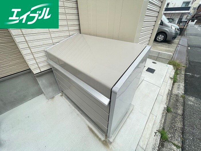 物件外観写真4　(建物設備)