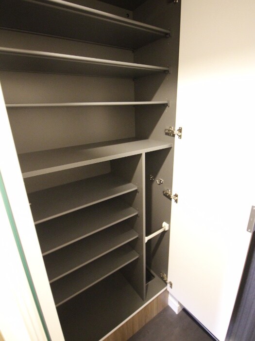 物件内観写真13　(靴箱)