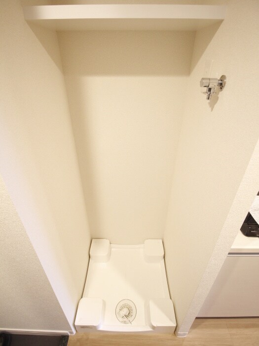 物件内観写真15　(洗濯機置場)