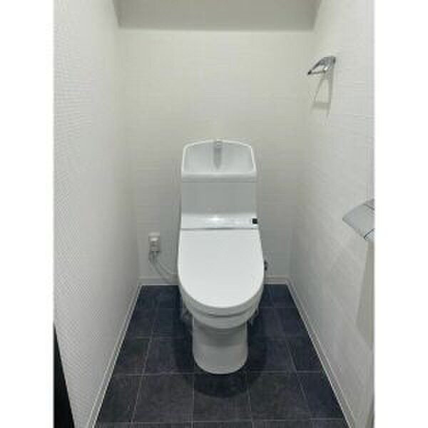 物件内観写真11　(トイレ)