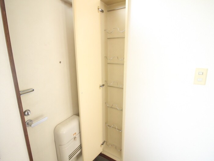 物件内観写真18　(靴箱)