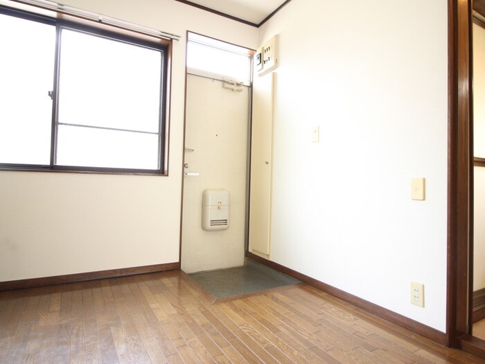 物件内観写真19　(玄関)