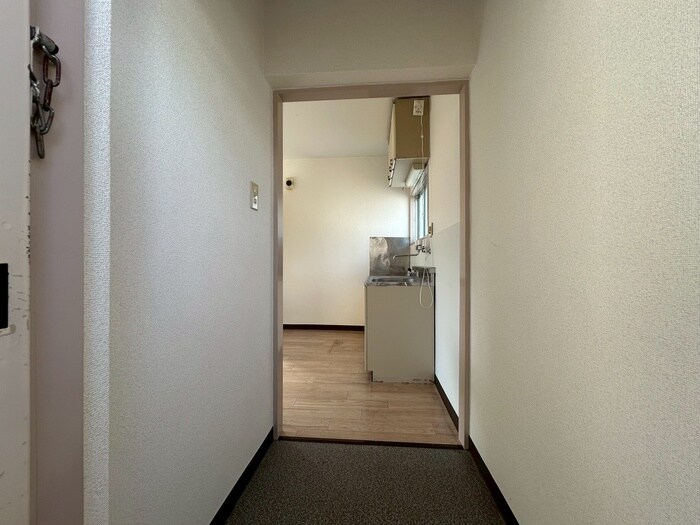 物件内観写真22　(玄関)