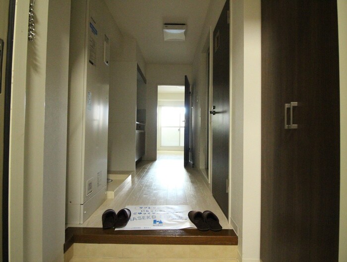 物件内観写真18　(廊下)