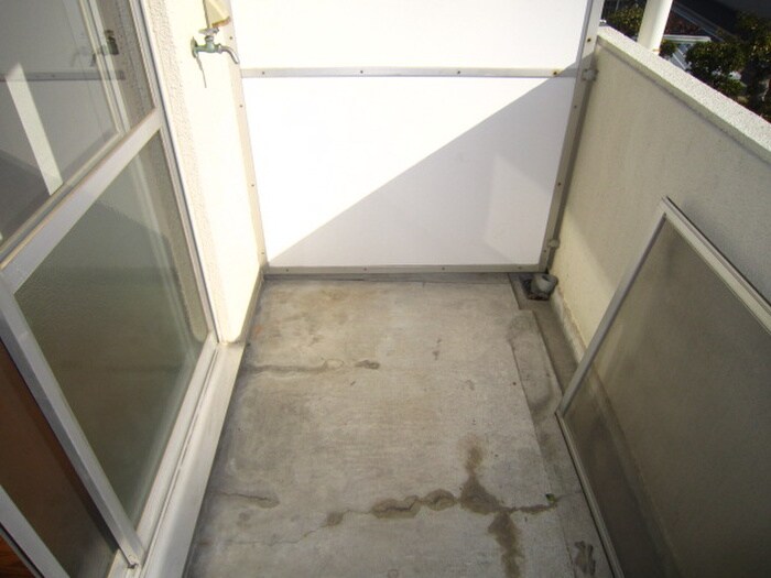 物件内観写真10　(ベランダ・バルコニー)