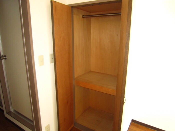 物件内観写真13　(収納)