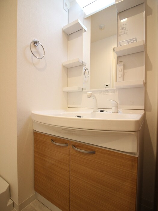 物件内観写真13　(洗面)