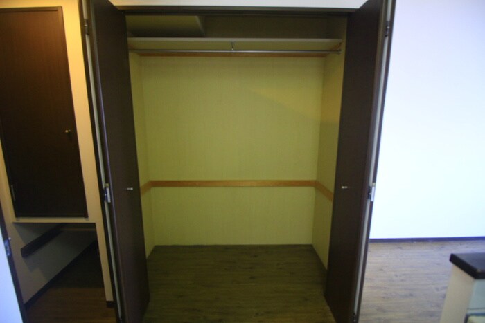 物件内観写真9　(収納)