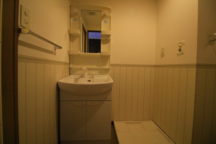 物件内観写真11　(洗面)