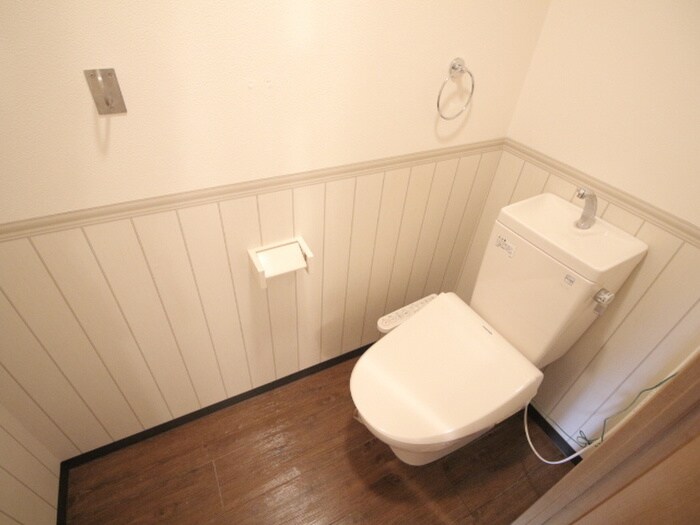 物件内観写真12　(トイレ)