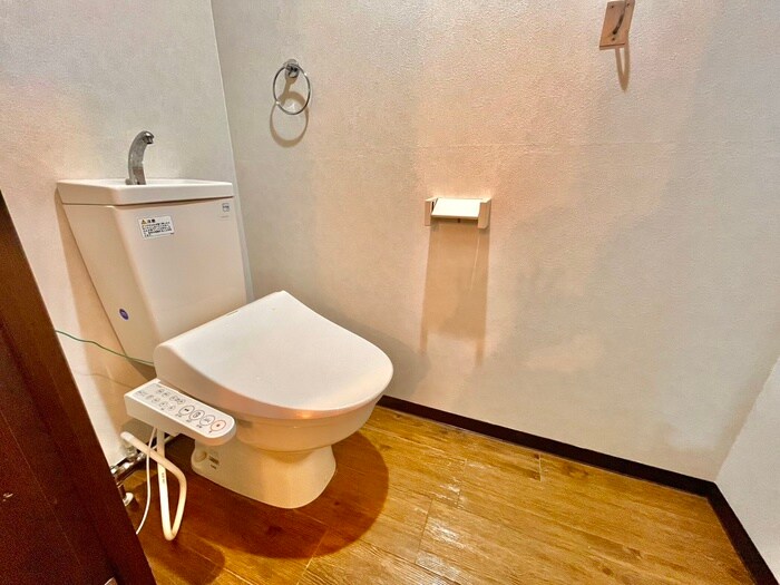 物件内観写真12　(トイレ)