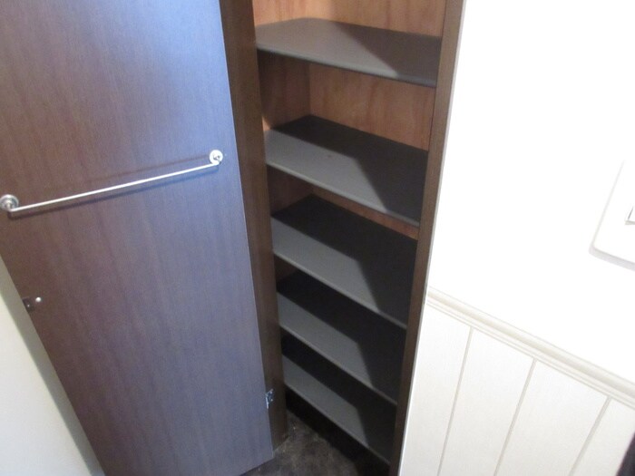 物件内観写真14　(靴箱)